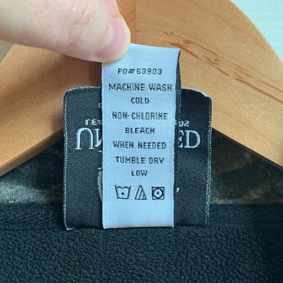 Ducks Unlimited black fleece zip up jacket, size M - Picture 7 of 8